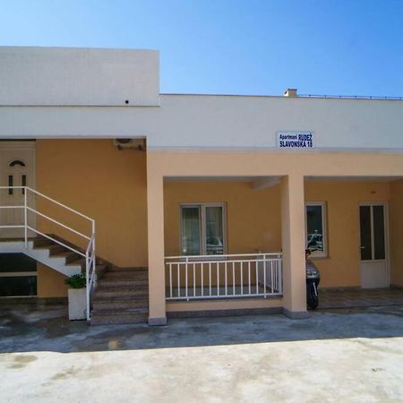Lovely Studio Apartment For 2 Free Private Parking Макарска Екстериор снимка